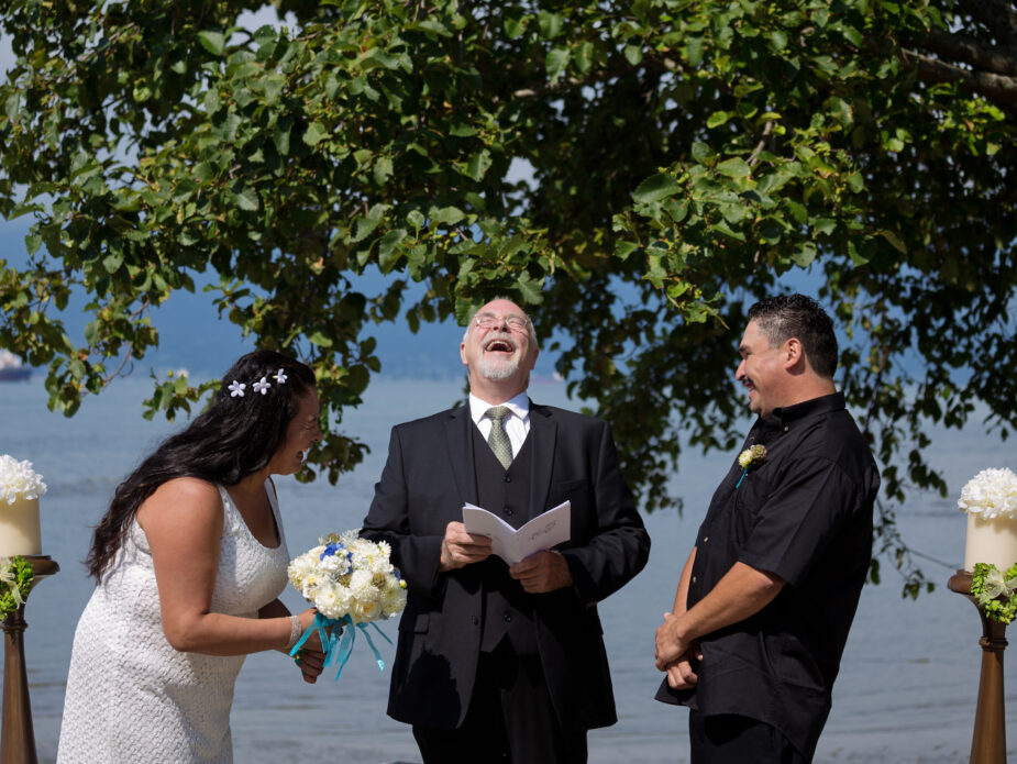 laughingbeachwedding